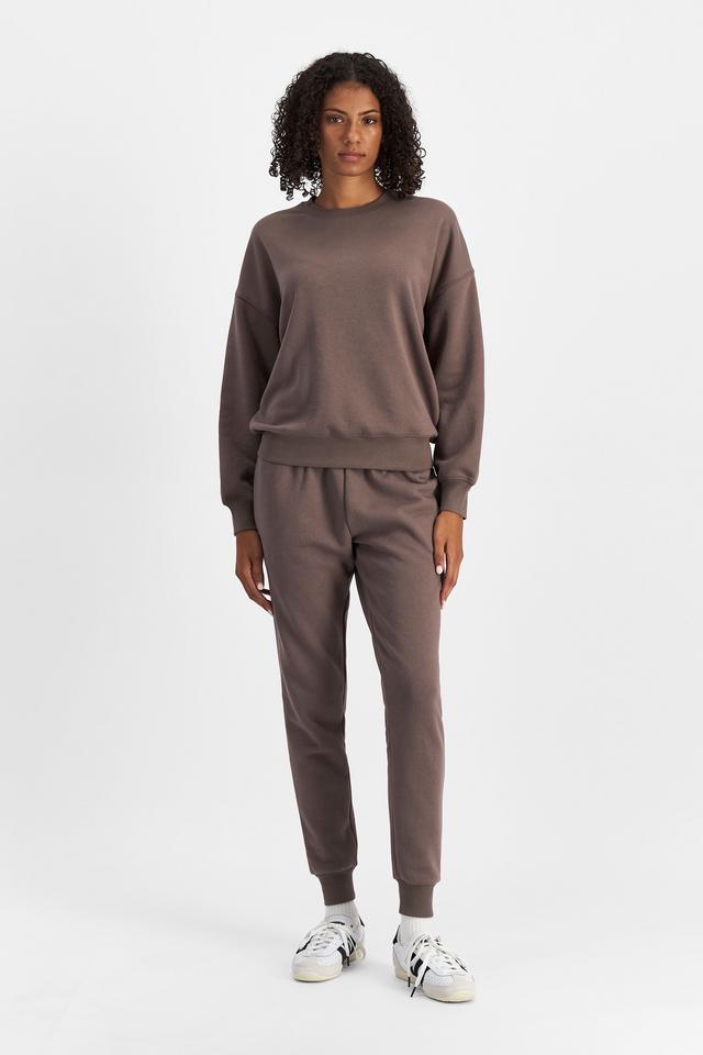 Norway (She/Her) wears size S and is 178cm tall with 82cm chest and 69cm waist