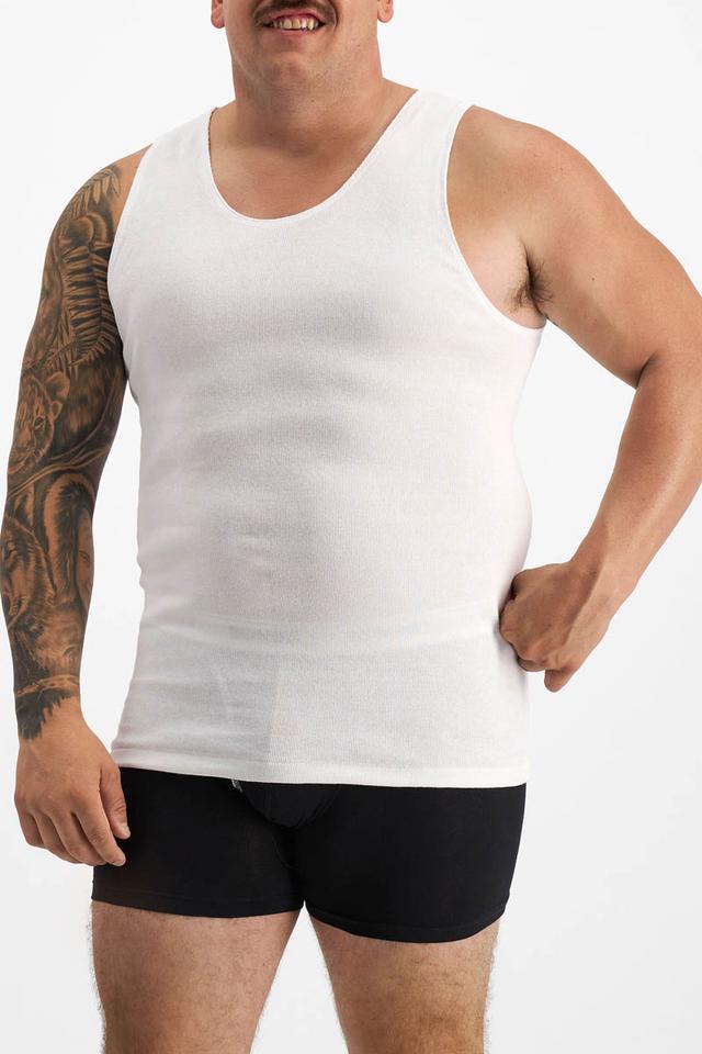 Model wears size XL, is 186cm tall with 119cm chest and 109cm waist