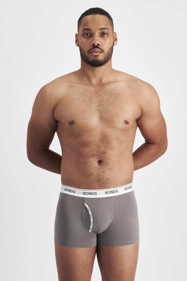 Jason (He/Him) wears size XL and is 194cm tall with 93cm chest and 113cm waist