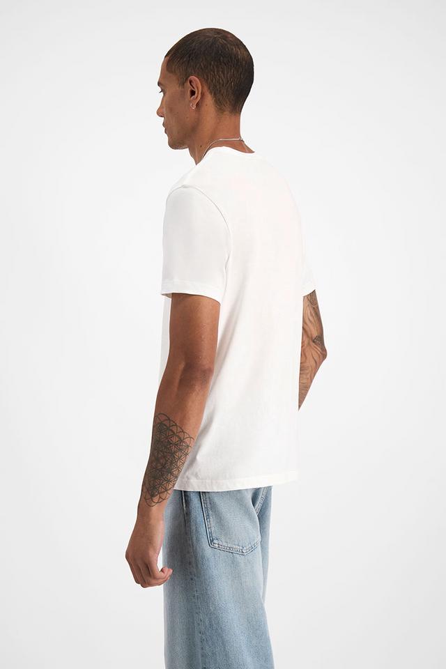 Luke (He/Him) wears size Medium and is 187cm tall with 91cm chest and 78cm waist