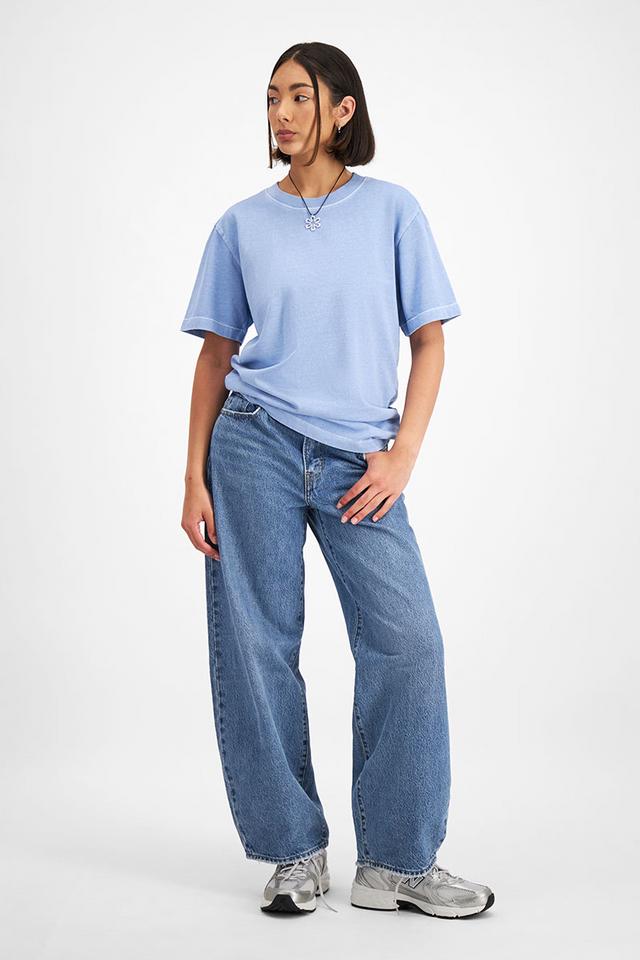 Tia (She/Her) wears size XS and is 173cm tall with 81cm chest and 58cm waist