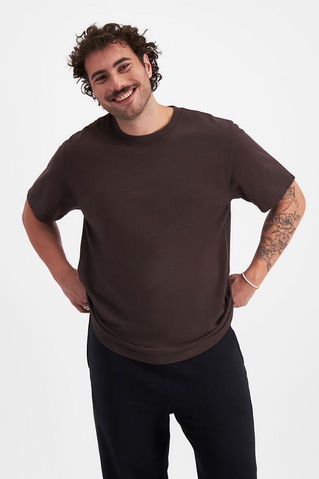 Sam (He/Him) wears size XL and is 178cm tall with 112cm chest