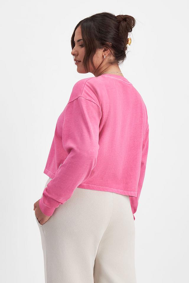Bella (She/Her) wears size Large and is 173cm tall with 95cm chest and 77cm waist