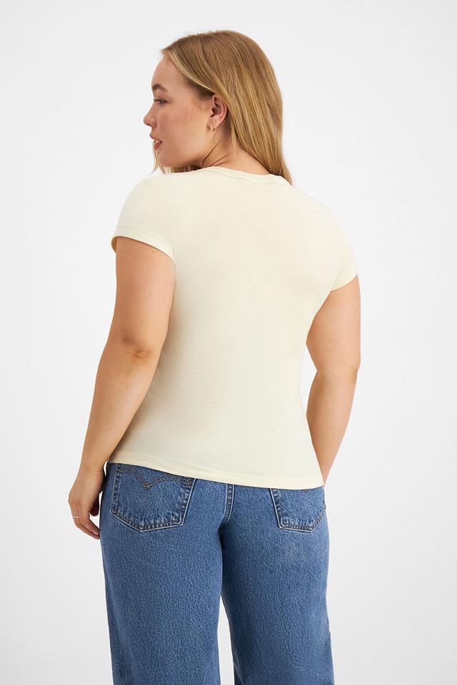 Taylor (She/Her) wears size Large and is 161cm tall with 98cm chest and 74cm waist