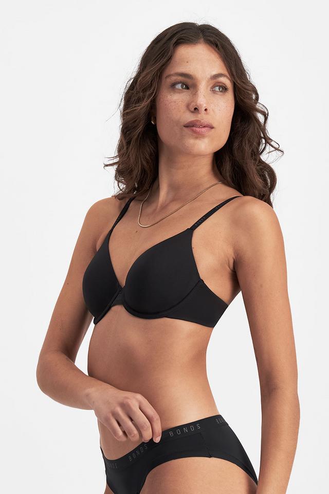 Steph (She/Her) wears size 12B and is 170cm tall with 81cm chest and 66cm waist