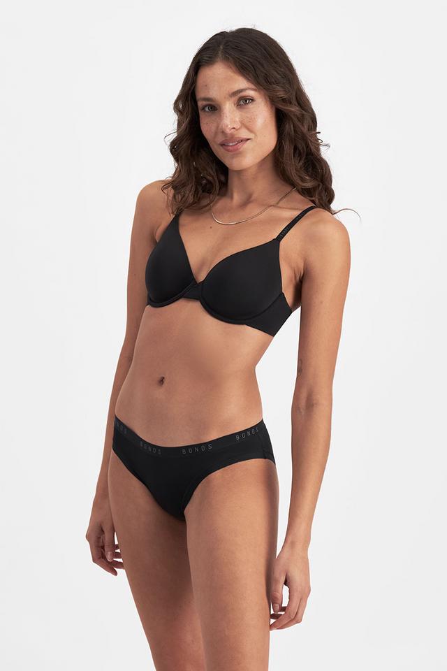Steph (She/Her) wears size 12B and is 170cm tall with 81cm chest and 66cm waist