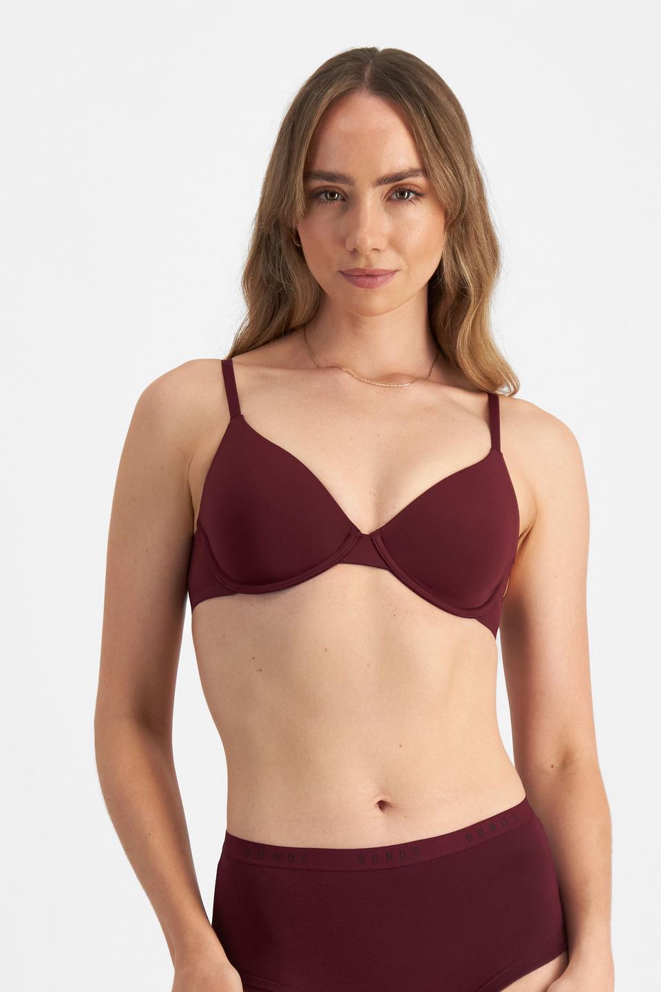 Mikaela (She/Her) wears size 12B and is 177cm tall with 89cm chest and 66cm waist