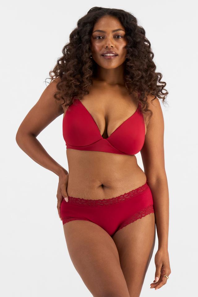 Camryn (She/Her) wears size 10 and is 106cm tall with 95cm chest and 74cm waist