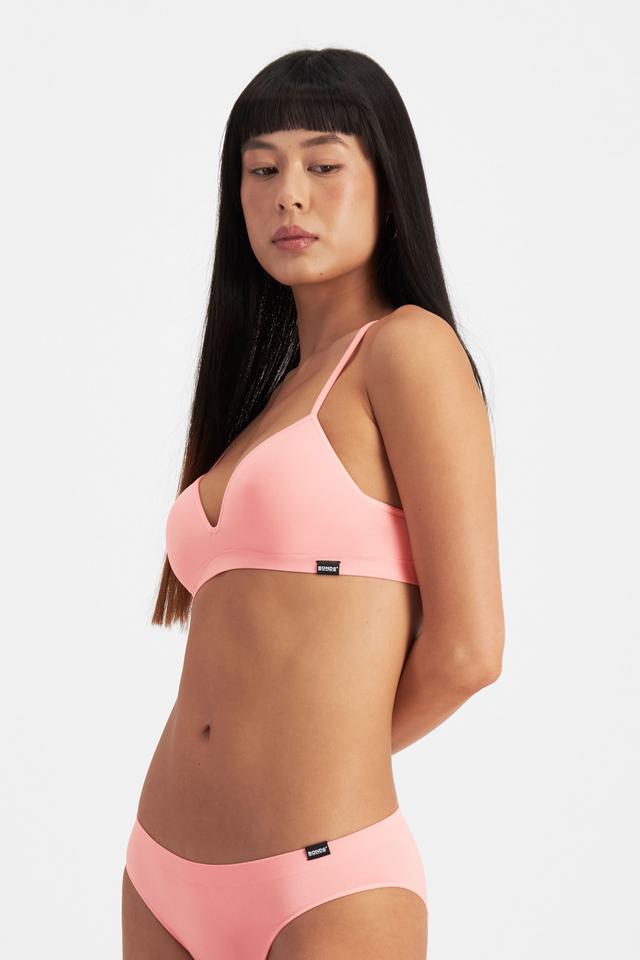 Nancy (She/Her) wears size 10 and is 170cm tall with 82cm chest and 64cm waist