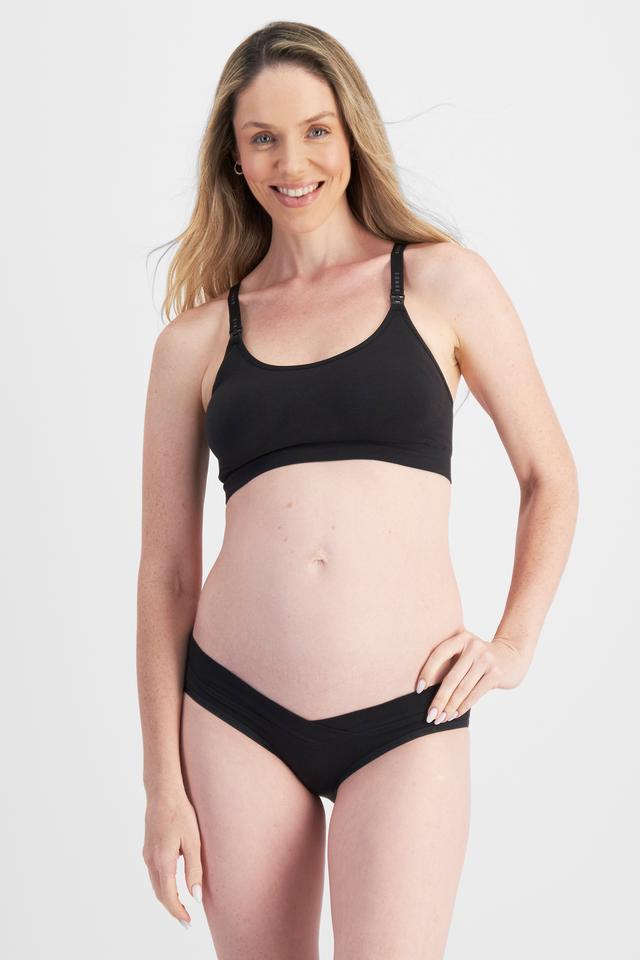 Brittany (She/Her) wears size 12 and is 173cm tall with 93cm chest and 78cm waist