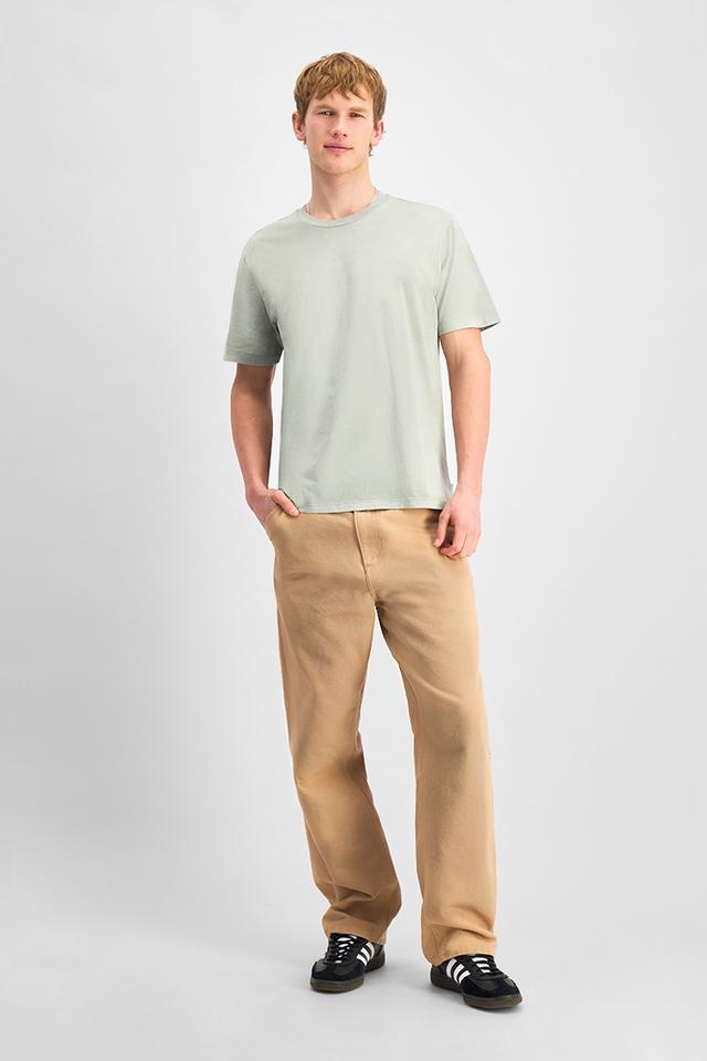 Max (He/Him) wears size Medium and is 189cm tall with 90cm chest and 73cm waist