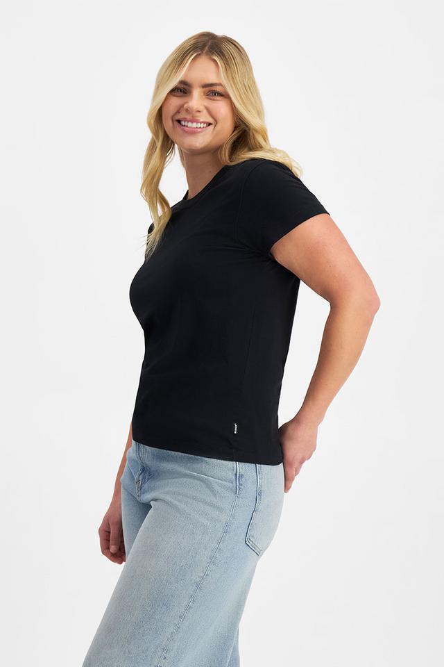 Zoe (She/Her) wears size Large and is 170cm tall with 98cm chest and 85cm waist