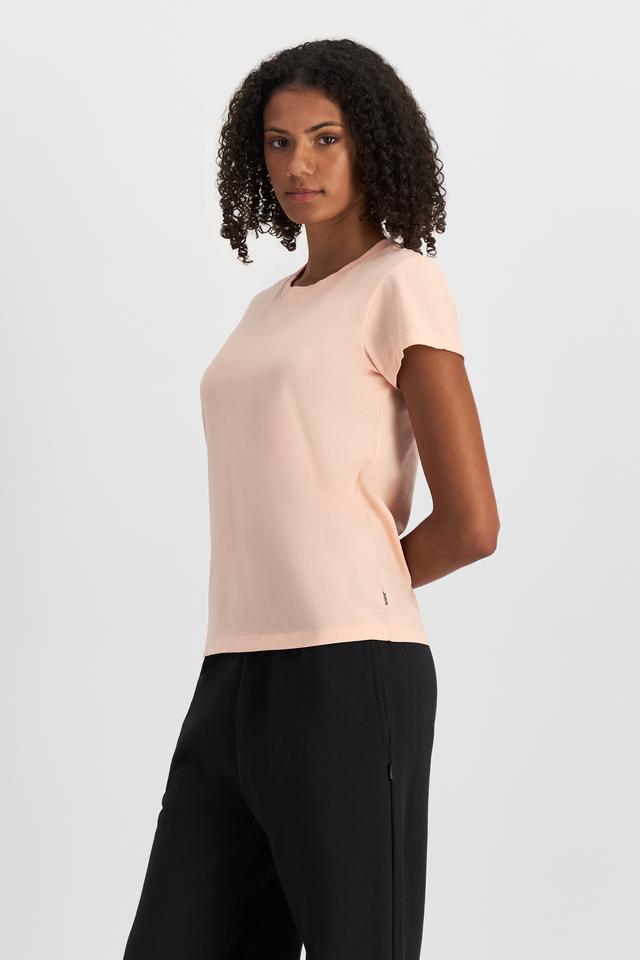 Norway (She/Her) wears size S and is 178cm tall with 82cm chest and 69cm waist