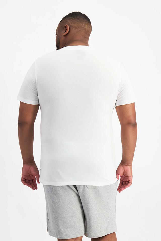 Jonathan (He/Him) wears size XL and is 183cm tall with 124cm chest and 107cm waist