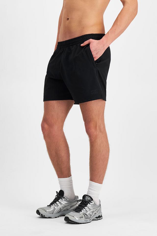 Max (He/Him) wears size Medium and is 189cm tall with 90cm chest and 73cm waist