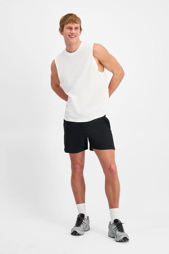 Max (He/Him) wears size Medium and is 189cm tall with 90cm chest and 73cm waist