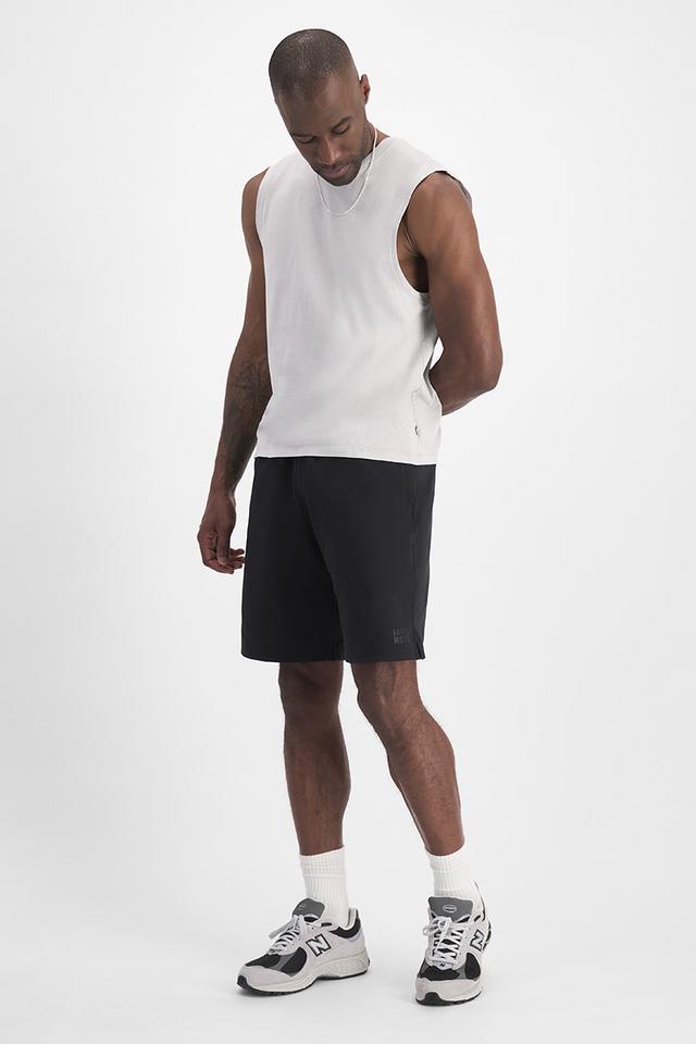 Paoulo (He/Him) wears size Medium and is 188cm tall with 98cm chest and 79cm waist