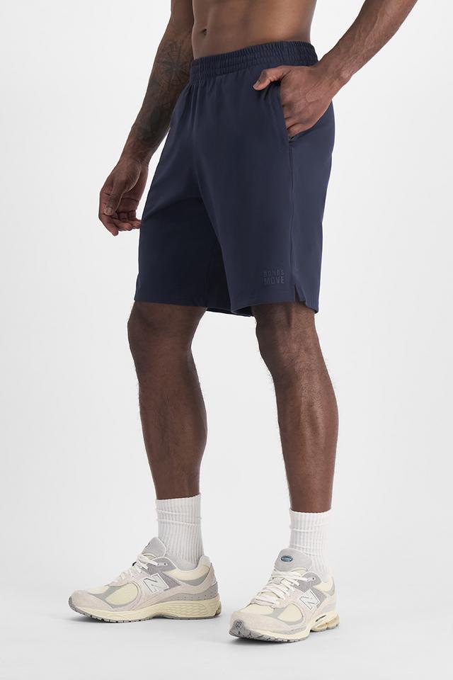 Paoulo (He/Him) wears size Medium and is 188cm tall with 98cm chest and 79cm waist