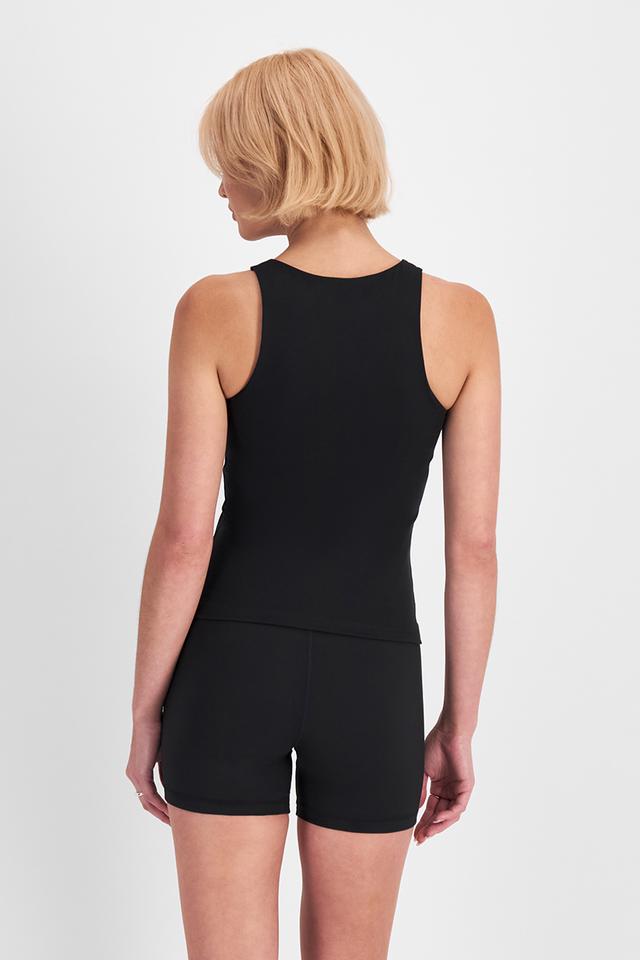 Rhiannan (She/Her) wears size 10 and is 175cm tall with cm chest and cm waist
