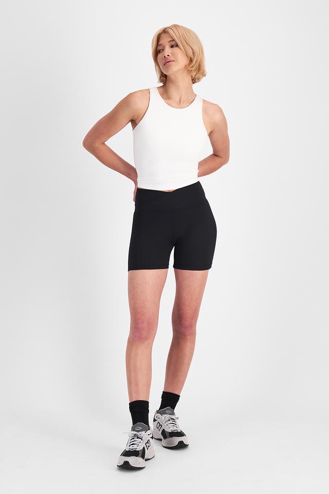 Rhiannan (She/Her) wears size 10 and is 175cm tall with cm chest and cm waist