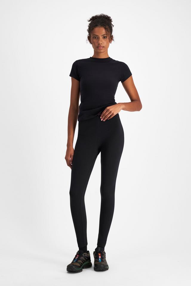 Norway (She/Her) wears size S and is 178cm tall with 82cm chest and 69cm waist
