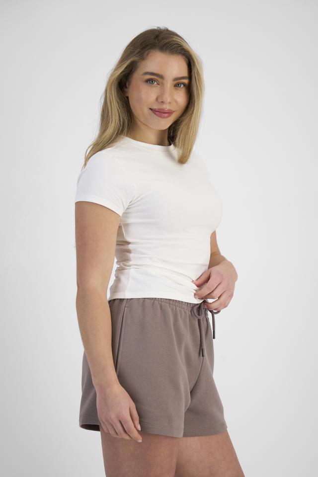 Sienna (She/Her) wears size S and is 164cm tall with cm chest and 71cm waist