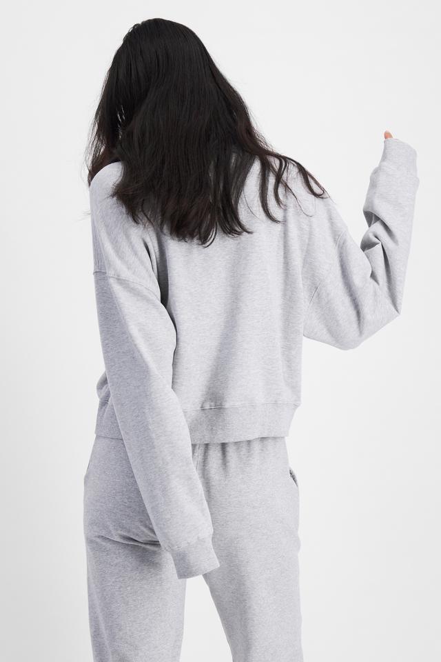 Tiana (She/Her) wears size S and is 176cm tall with cm chest and cm waist