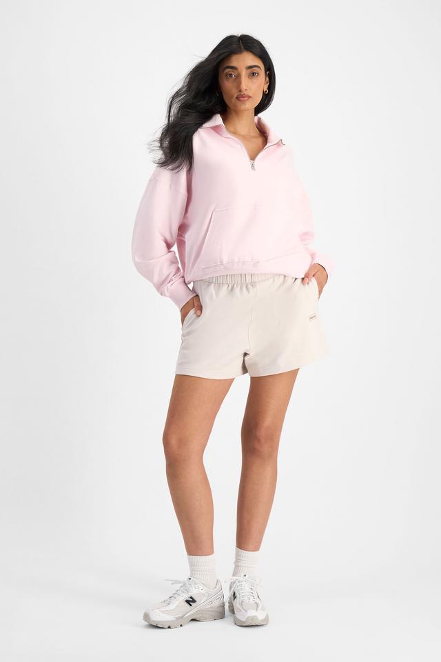 Mancie (She/Her) wears size L and is 178cm tall with 84cm chest and 71cm waist