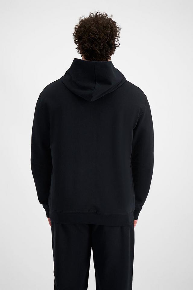 Sam (He/Him) wears size XL and is 178cm tall
