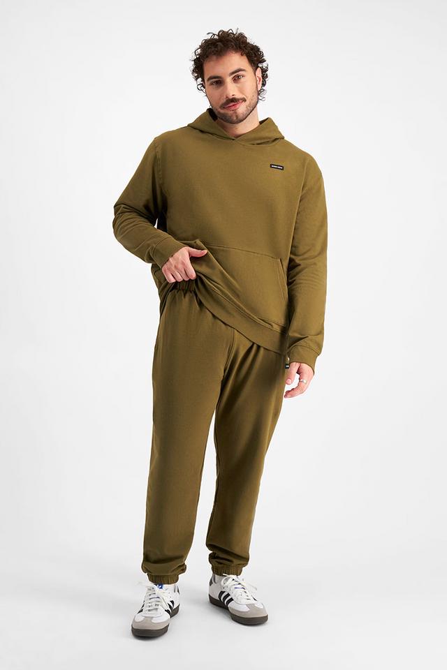 Sam (He/Him) Wears Size XL And Is 178cm Tall With 112cm Chest