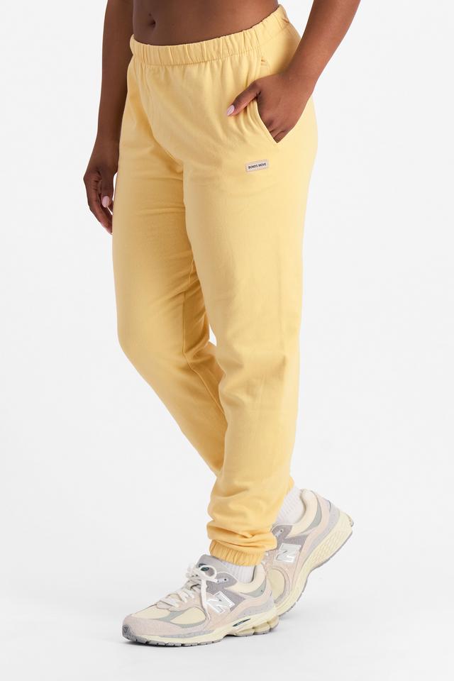 Camryn (She/Her) wears size S and is 106cm tall with 95cm chest and 74cm waist