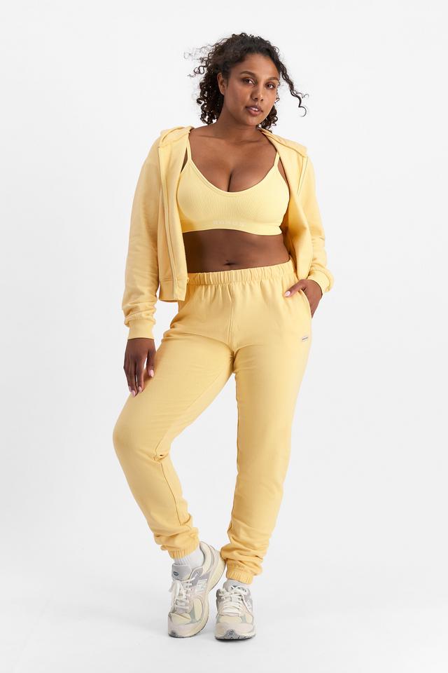 Camryn (She/Her) wears size S and is 106cm tall with 95cm chest and 74cm waist