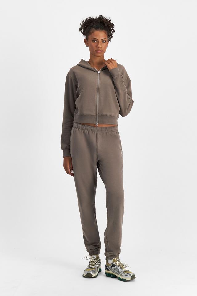 Norway (She/Her) wears size S and is 178cm tall with 82cm chest and 69cm waist