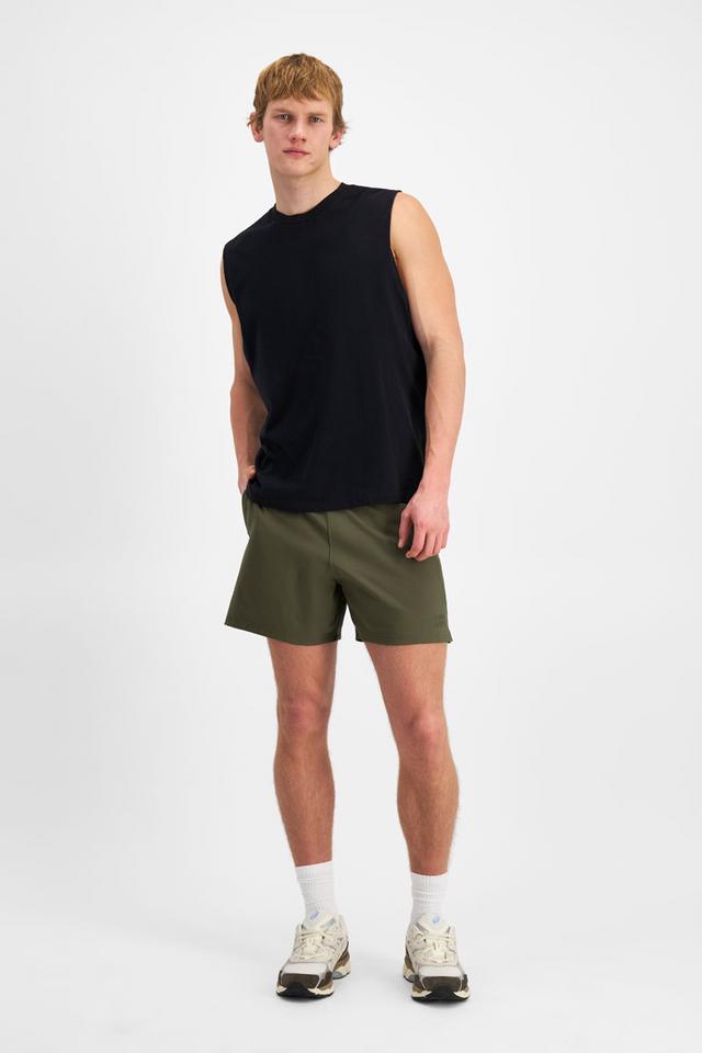Move 5" Active Short