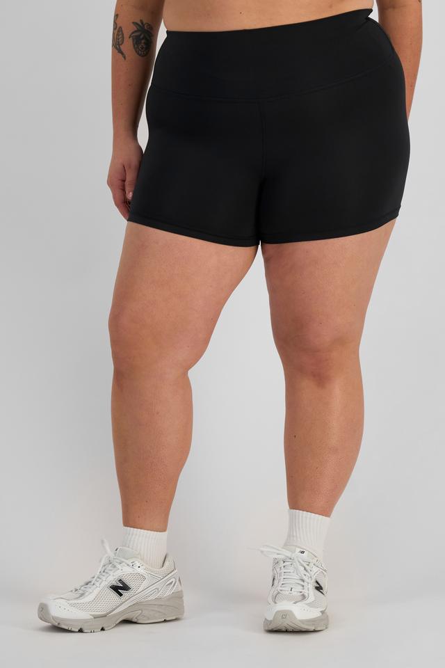 Move Hot Short