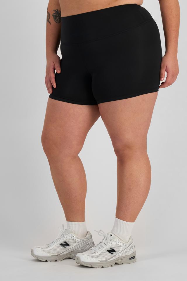Move Hot Short
