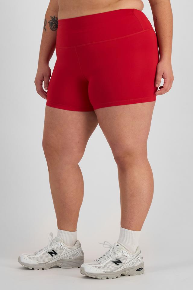 Move Hot Short
