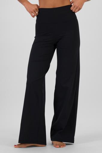 Move Straight Leg Pant (Nu Black)