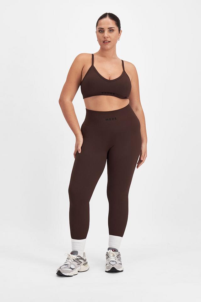 Bella (She/Her) Wears Size Large And Is 173cm Tall With 95cm Chest And 77cm Waist