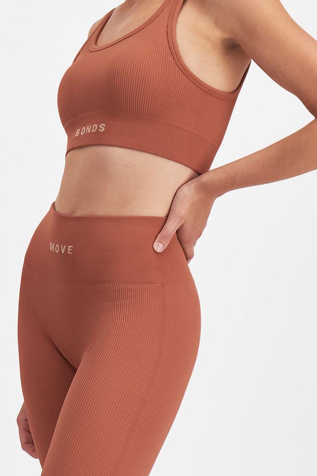 Move Rib Seamless Crop