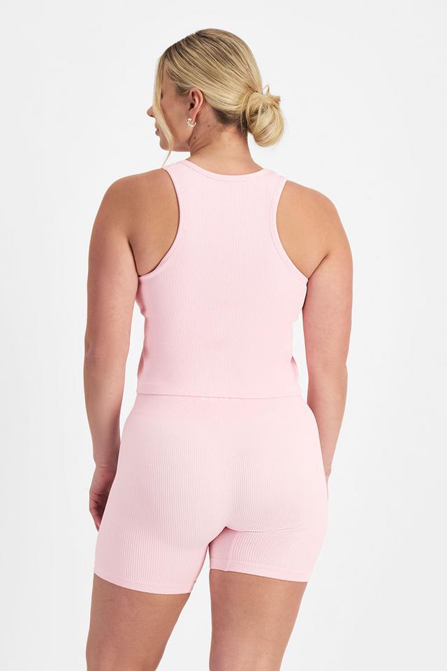 Zoe (She/Her) wears size Large and is 170cm tall with 98cm chest and 85cm waist