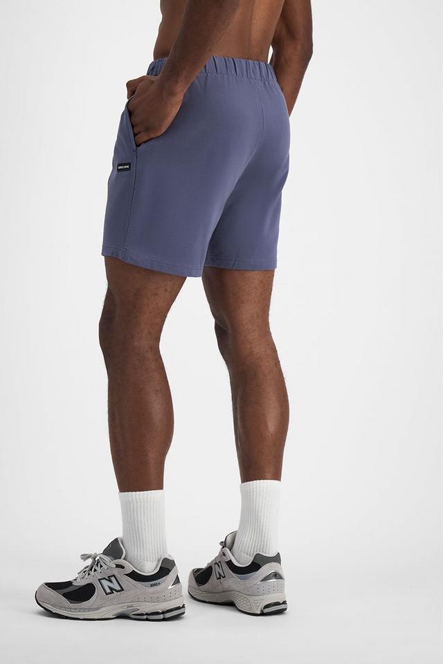Paoulo (He/Him) wears size Medium and is 188cm tall with 98cm chest and 79cm waist