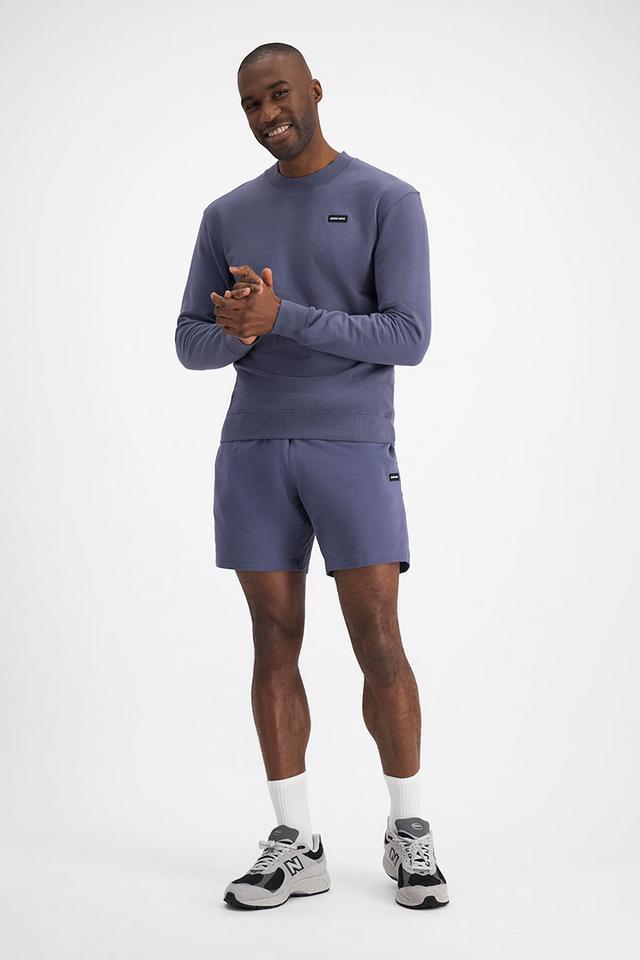 Paoulo (He/Him) wears size Medium and is 188cm tall with 98cm chest and 79cm waist