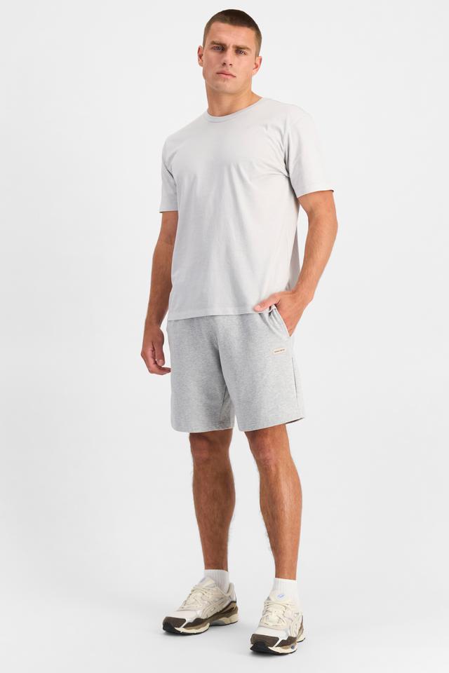 Charlie (He/Him) wears size M and is 183cm tall with 104cm chest and 85cm waist