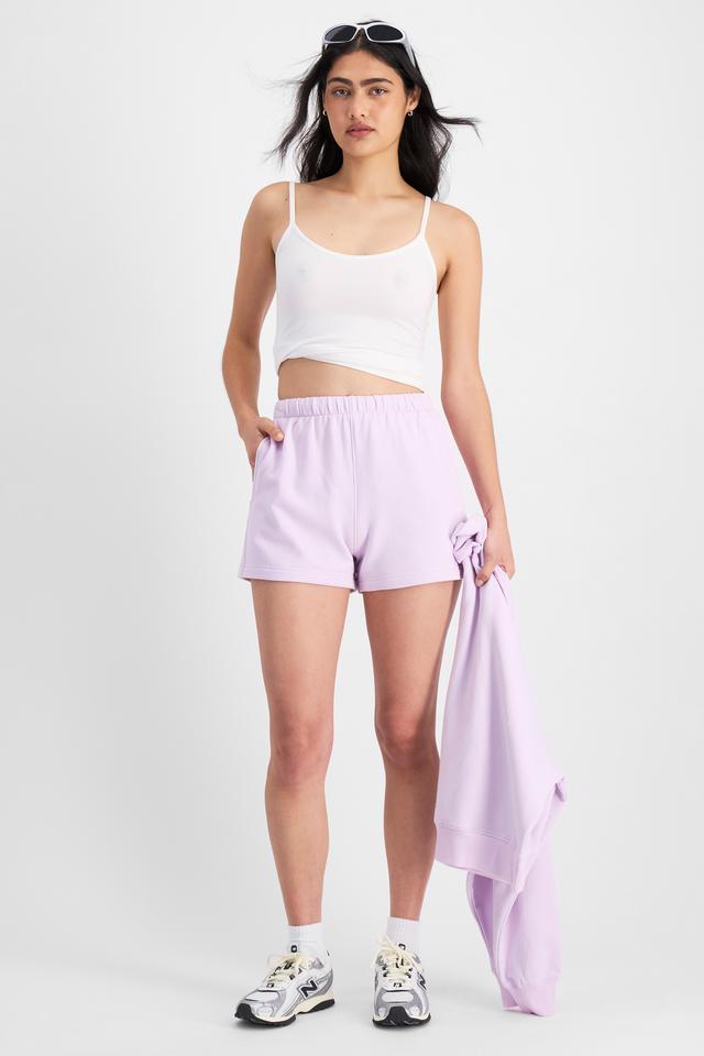 Tiana (She/Her) wears size S and is 176cm tall with cm chest and cm waist