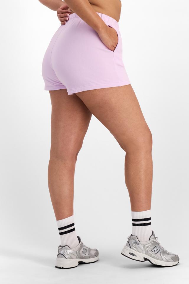 Madeleine (She/Her) wears size 16 and is 181cm tall with 99cm chest and 88cm waist