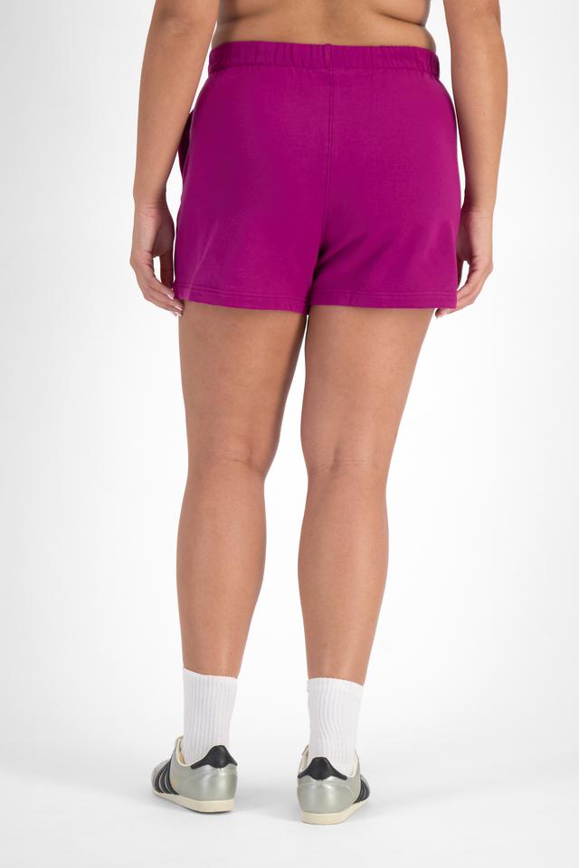 Cameron (She/Her) wears size L and is 179cm tall with 91cm chest and 74cm waist