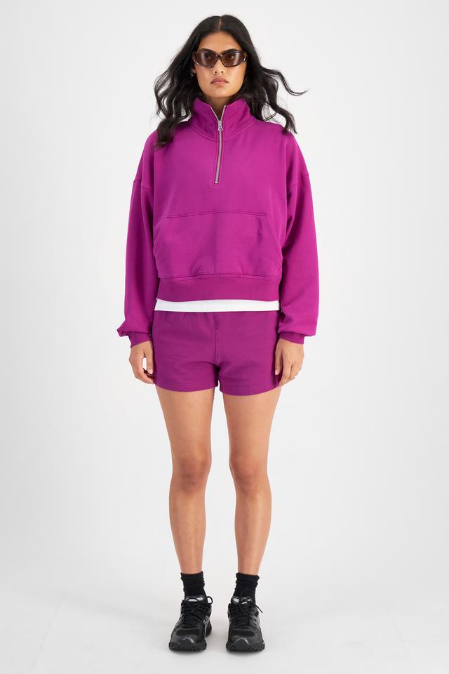 Tiana (She/Her) wears size S and is 176cm tall