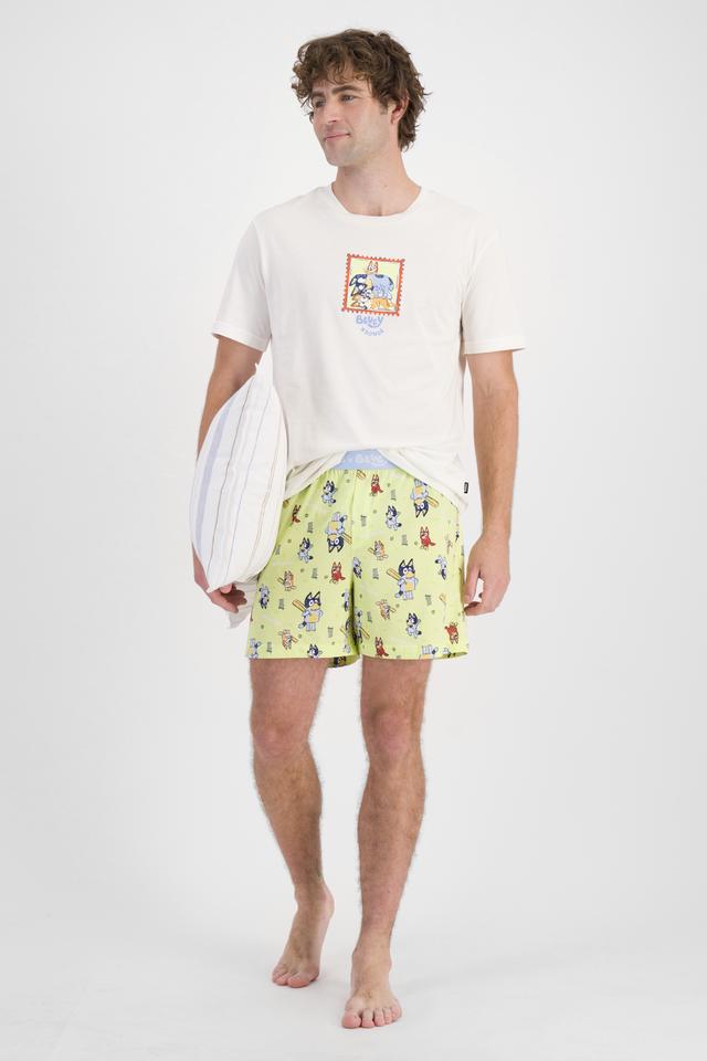 Fletcher (He/Him) wears size M and is 185cm tall with 101cm chest and 81cm waist