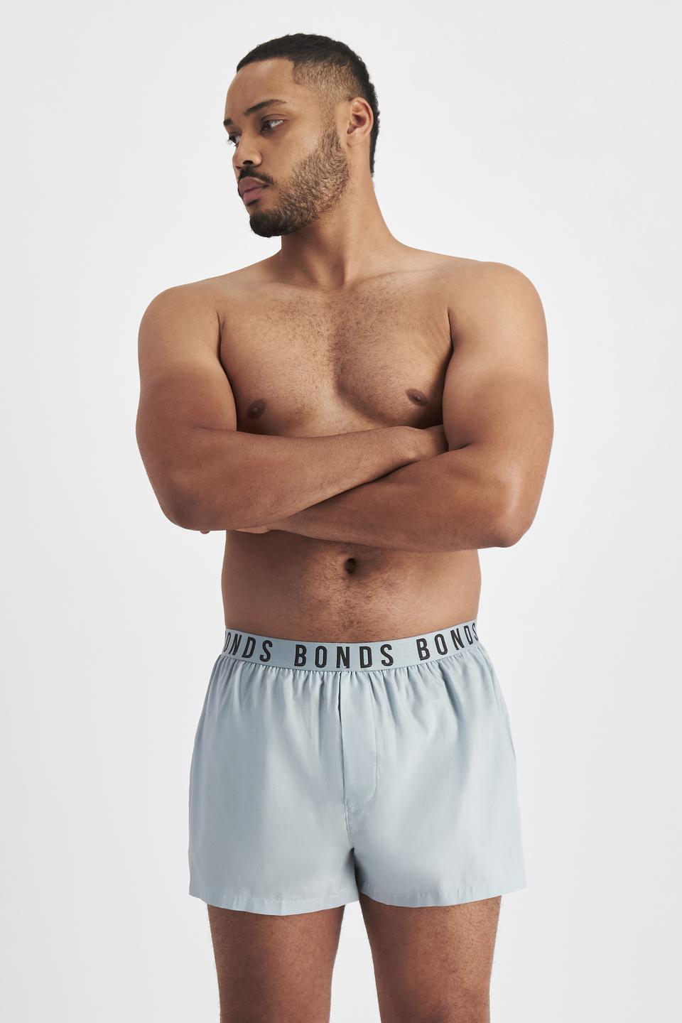 Jason (He/Him) wears size XL and is 194cm tall with 93cm chest and 113cm waist